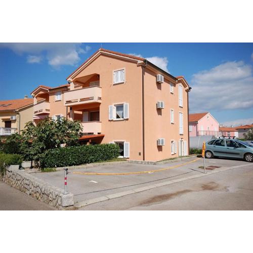 Apartments with parking spaces Kremenici, Krk - 22191