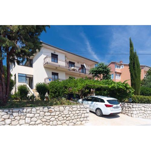 Apartments with parking spaces Novi Vinodolski - 11702