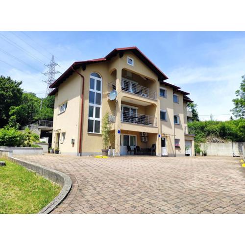 Apartments with parking spaces Rijeka - 18146