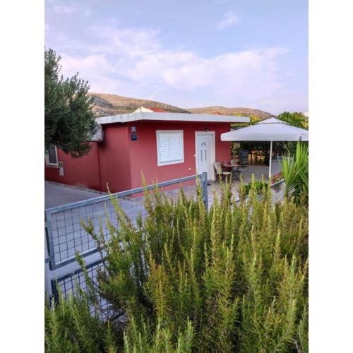 Apartments with parking spaces Seget Donji, Trogir - 23533