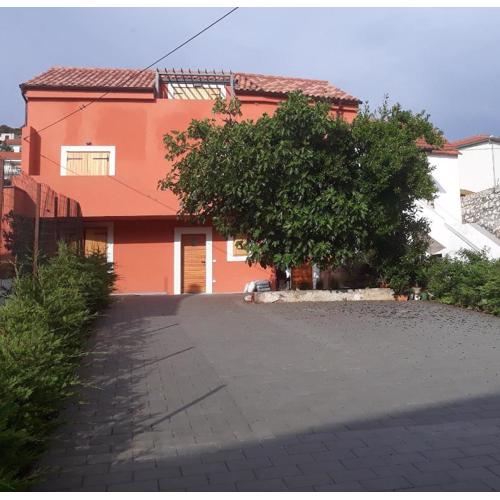 Apartments with parking spaces Sibenik - 23756