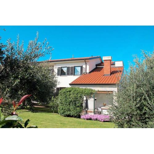 Apartments with parking spaces Umag - 22511