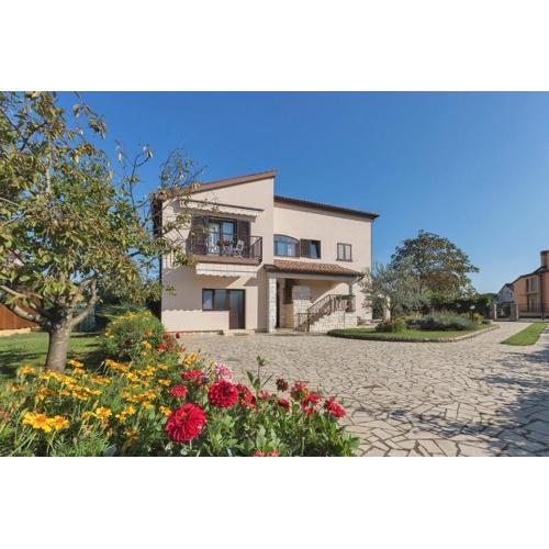 Apartments with parking spaces Valbandon, Fazana - 23745