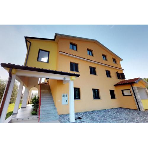 Apartments with parking spaces Vilanija, Umag - 24656