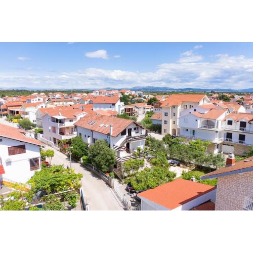 Apartments with parking spaces Vodice - 15228