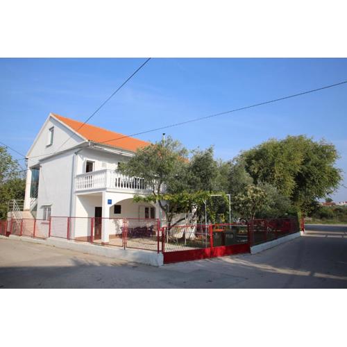 Apartments with parking spaces Vodice - 16190