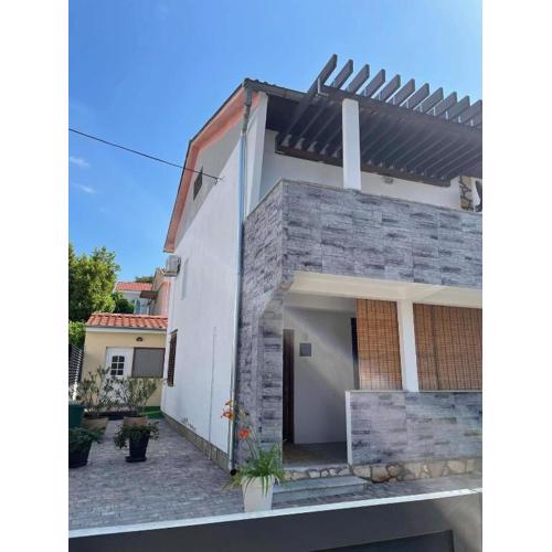 Apartments with parking spaces Vodice - 21873