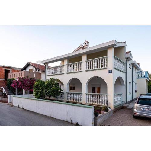 Apartments with parking spaces Vodice - 24553