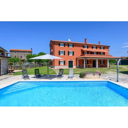 Apartments with swimming pool CASA ROSSA