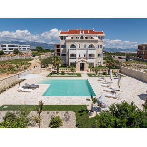 Apartments with swimming pools Novalja, Pag - 24151