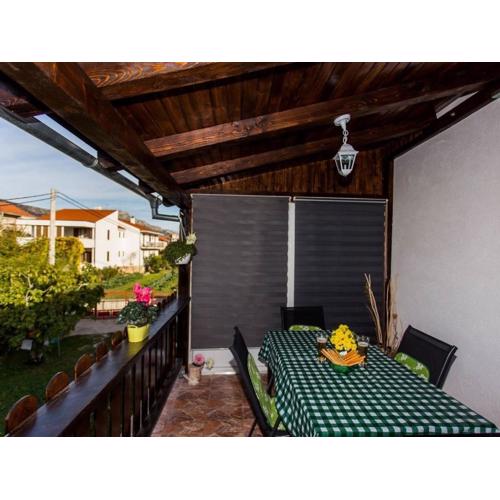 Apartments with WiFi Kastel Novi, Kastela - 22614