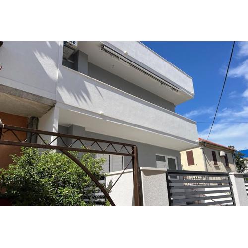 Apartments with WiFi Kastel Stari, Kastela - 24379
