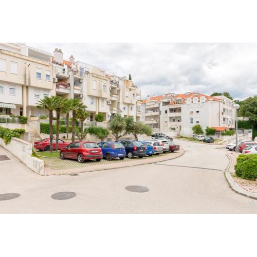 Apartments with WiFi Split - 17539