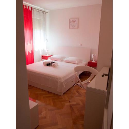 Apartments Zvone