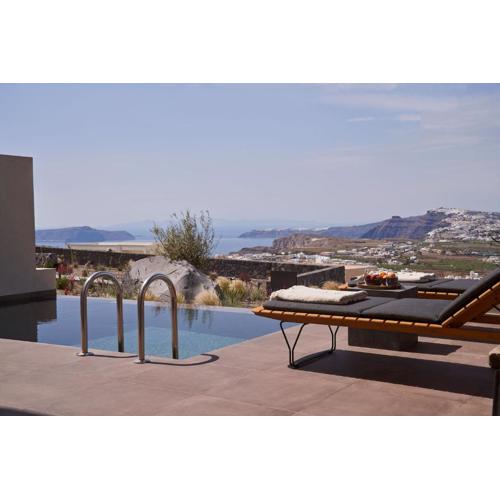 Apikia Santorini