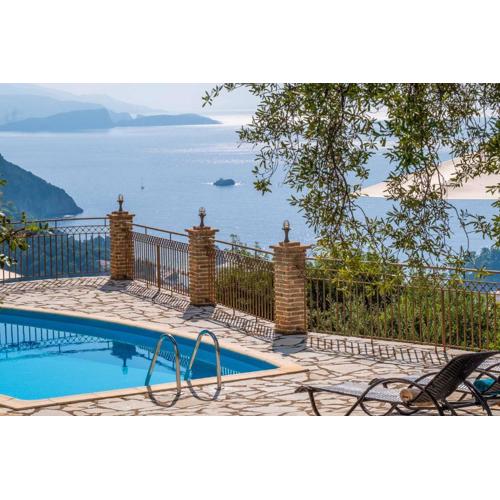 Apolis Executive Villa