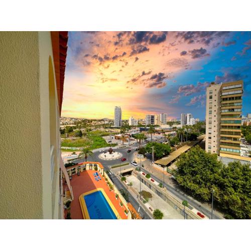 Apolo 5 central near restaurants 150 meter from beach