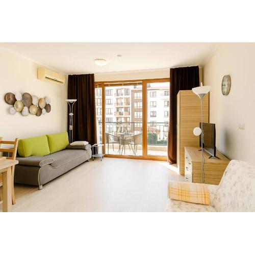 Apolon-7 Sea Breeze Apartment