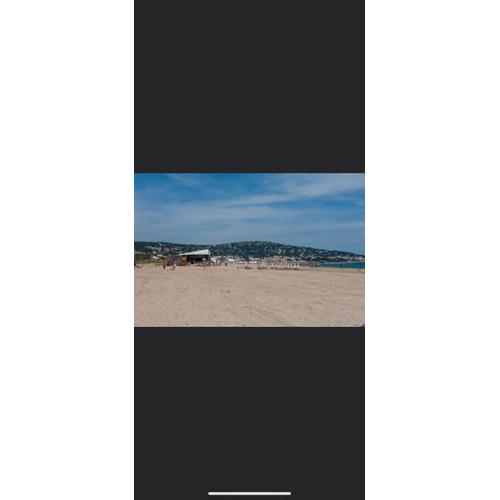 App T2 climatisé , plage 200 m