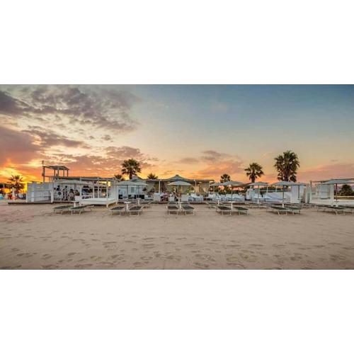 ### Appartamenti sulla SPIAGGIA al POETTO ###