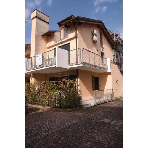 Appartamenti Villa Paola-Pochi passi dal mare-Zona piazza Aurora-Lido di Jesolo