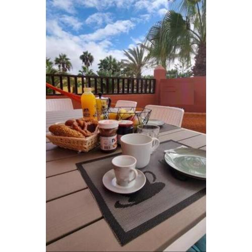 Appartamento Bouganville con terrazza e piscina