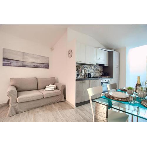 Appartamento con ascensore e 2 camere da letto in centro ad Imperia Oneglia