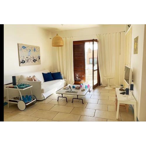 Appartamento con giardino a due passi dal mare.