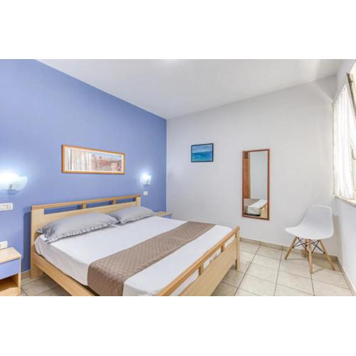 Appartamento con patio esterno a 70 m dal mare