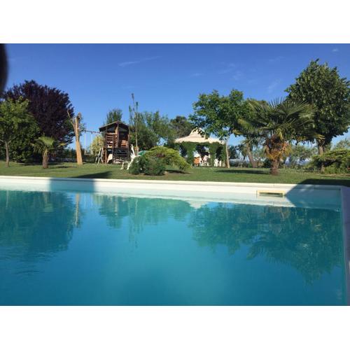 Appartamento con Piscina e Giardino a Siena
