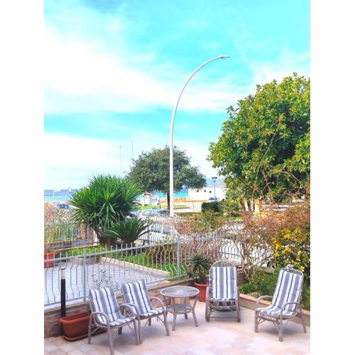 Appartamento con Terrazza 50mt dal mare