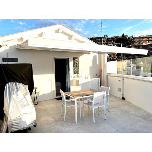 Appartamento con terrazza vista mare Lambretta
