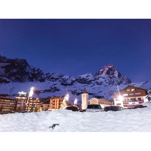 Appartamento con vista unica Condominio Grand\