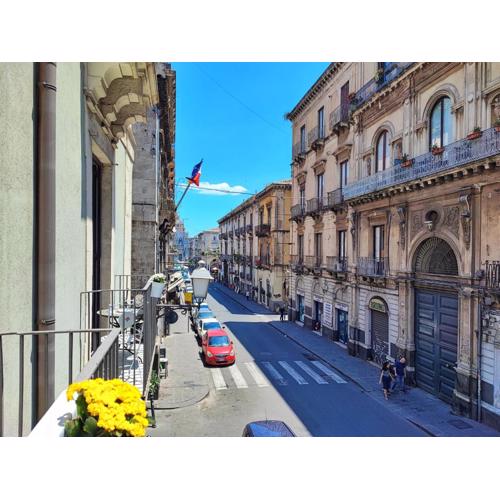 Appartamento Esclusivo con Vista Duomo e 5 balconi