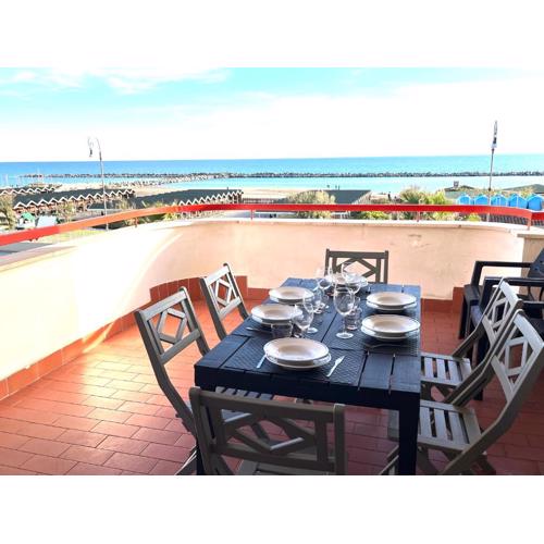 appartamento fronte mare