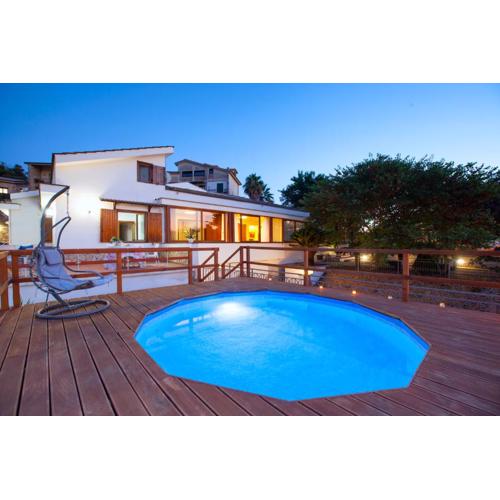 Appartamento in Villa con Terrazzo e Vista Golfo