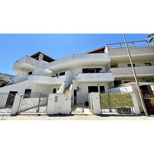 Appartamento LUNGOLAGO by Salento Affitti