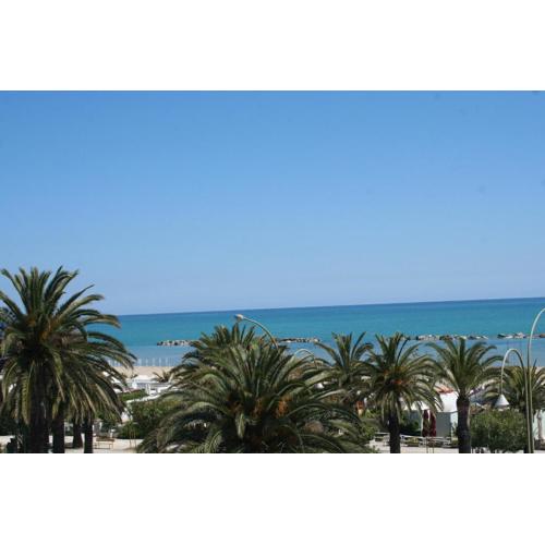 APPARTAMENTO MARE VICINO AL CENTRO