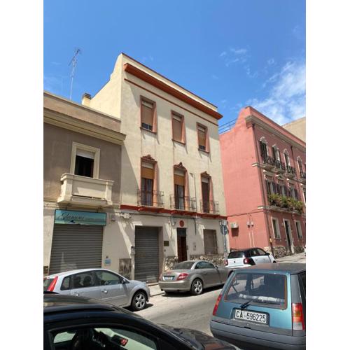 Appartamento vacanze Cagliari - via Lanusei