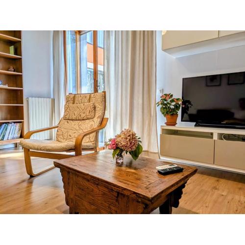 Appartamento Viale Puccini - Free Gated Parking - 3 Minutes from Center