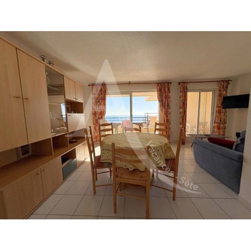 appartement 1 chambre avec terrasse vue mer dans residence avec piscine