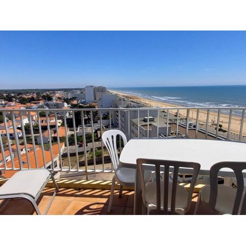 Appartement 2 Chambres en Bord de Mer avec Vue, Proche Commerces - FR-1-323-325