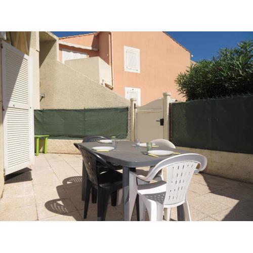 Appartement 2 pièces à Sète, 500m de la plage, terrasse, parking, animaux admis - FR-1-338-336