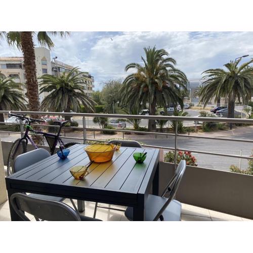 Appartement 2 pièces avec climatisation, parking, proche plage, commerces et activités - Classé 3 étoiles - FR-1-338-426