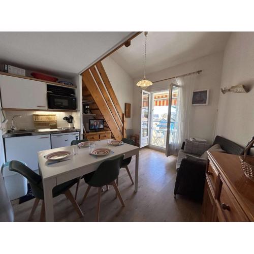 Appartement 2 pièces avec mezzanine, 4 couchages, balcon, parking, à 100m de la mer, Saint-Jean-de-Monts - FR-1-224C-295