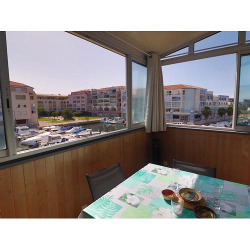 Appartement 2 pièces avec Parking et Clim à Sète - FR-1-472-190