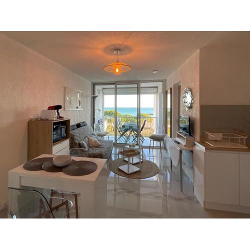 Appartement 2 pièces cabine avec parking privé à Sète - FR-1-338-554