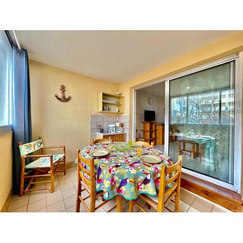 Appartement 2 pièces climatisé avec parking, à 150m de la plage et proche commerces, Séte - FR-1-338-565