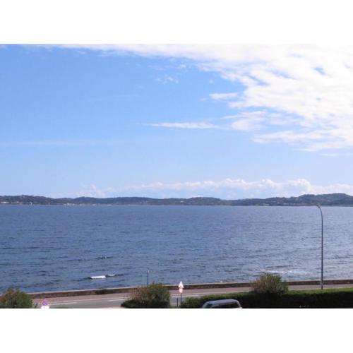 Appartement 2 pièces climatisé, parking privé, centre Sainte-Maxime, animaux acceptés - FR-1-780-26