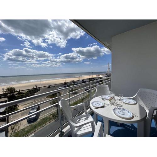 Appartement 3 pièces, 6 couchages, balcon, parking, proche mer - FR-1-224C-263
